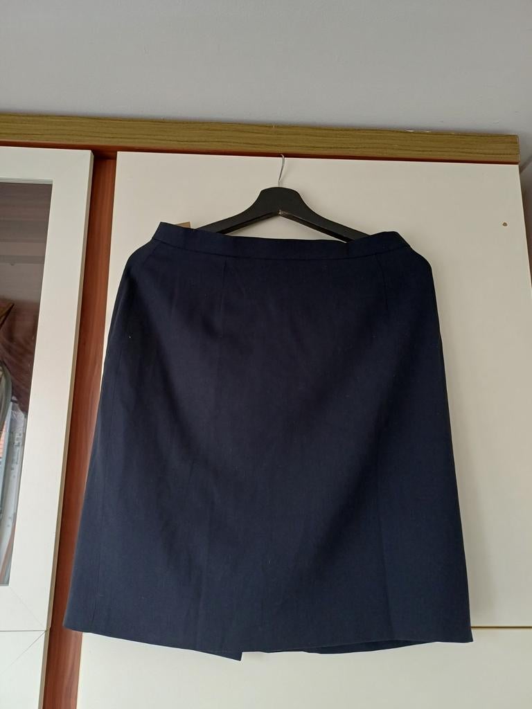 Prachtige Laurel rok. ZGAN, Kleding | Dames, Rokken, Ophalen of Verzenden, Zo goed als nieuw, Maat 38/40 (M), Onder de knie