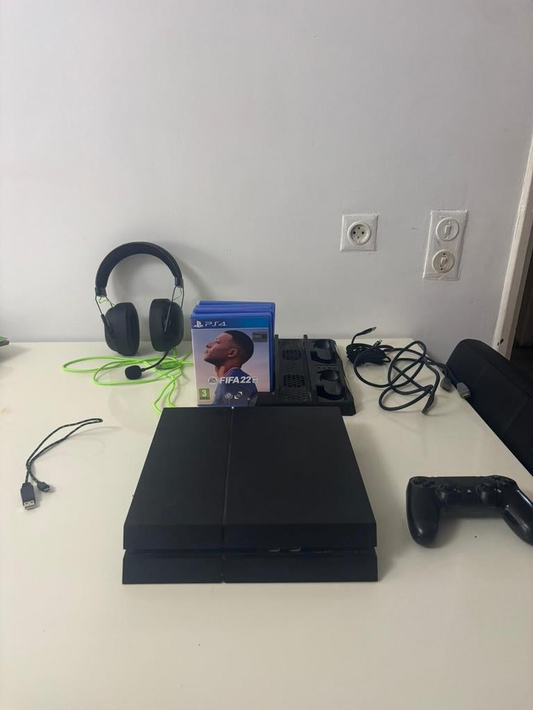 Playstation, Spelcomputers en Games, Spelcomputers | Sony PlayStation 4, Zo goed als nieuw, Original, Met 1 controller, Ophalen of Verzenden