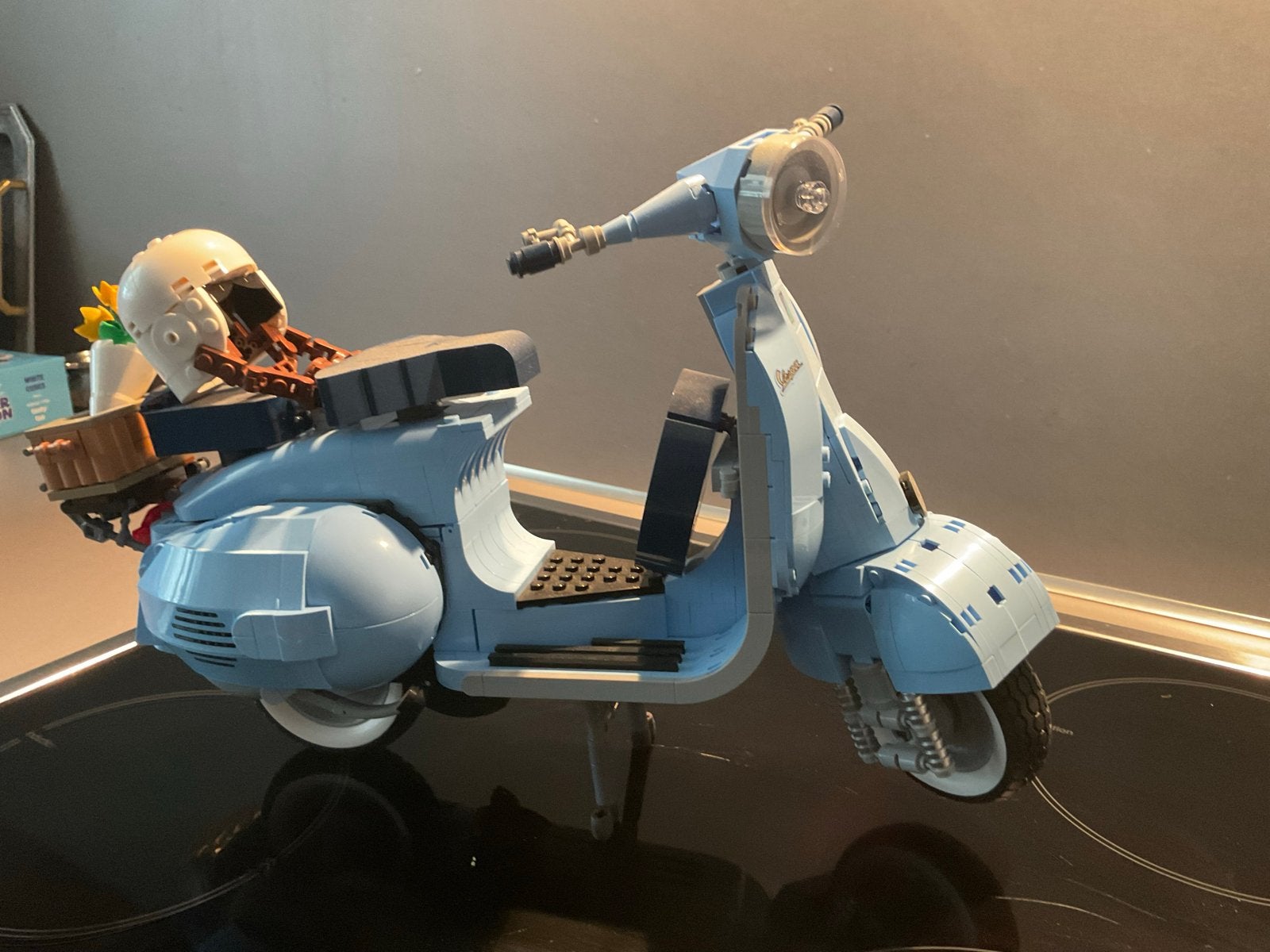LEGO Vespa 125 (10298) - Zo goed als nieuw, Zo goed als nieuw, Ophalen, Overige merken, Groter dan 1:32