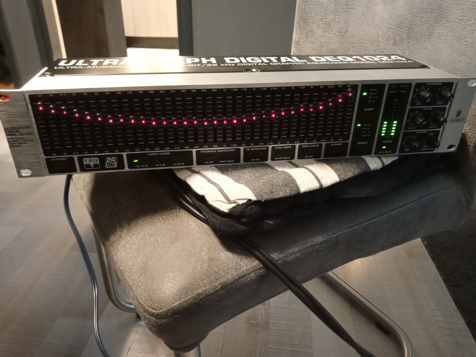 Behringer deq1024, Ophalen of Verzenden, Zo goed als nieuw, Volume