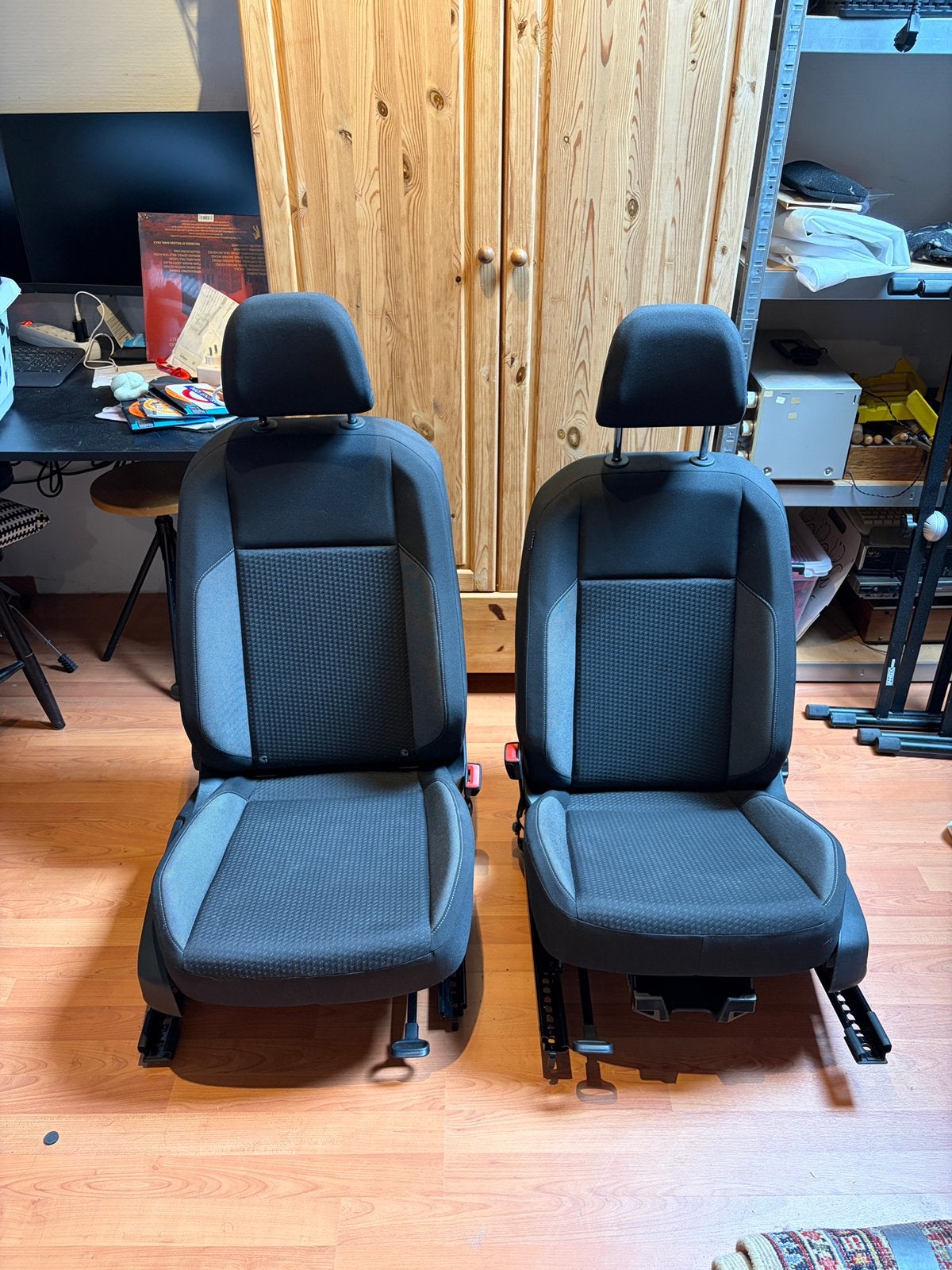VW/Audi/Skoda/SEAT autostoelen links en rechts, Auto-onderdelen, Interieur en Bekleding, Ophalen, Nieuw, Seat