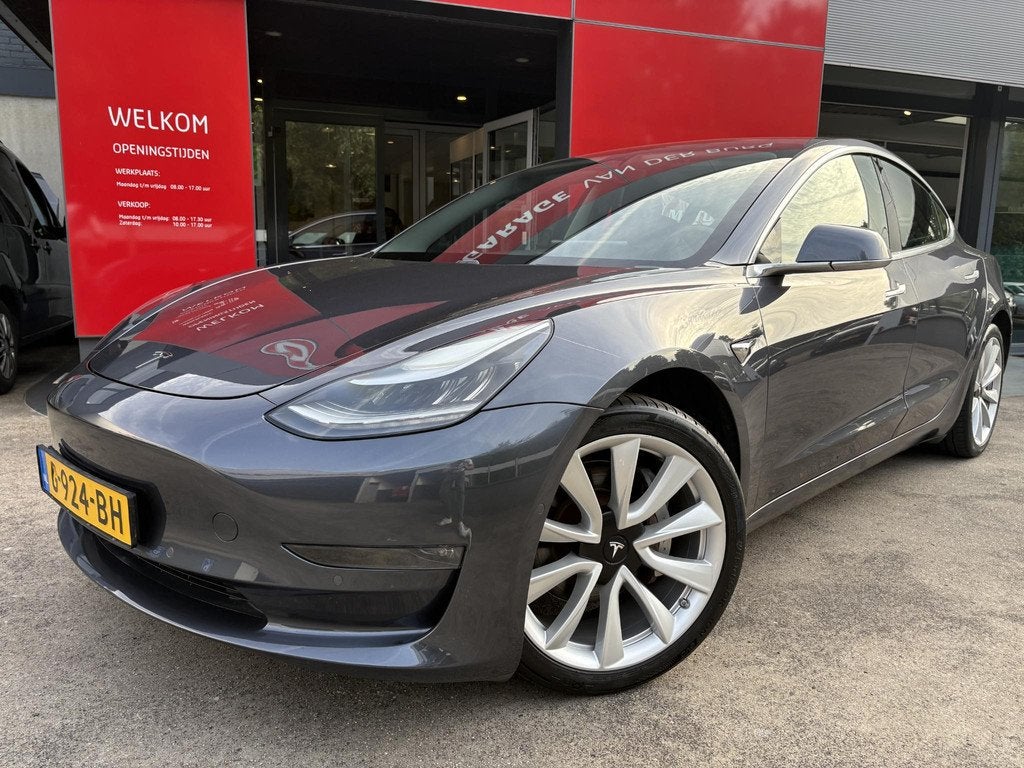 Tesla Model 3 Standard RWD Plus 60 kWh, Auto's, Tesla, Automaat, Gebruikt, Origineel Nederlands, Zilver of Grijs