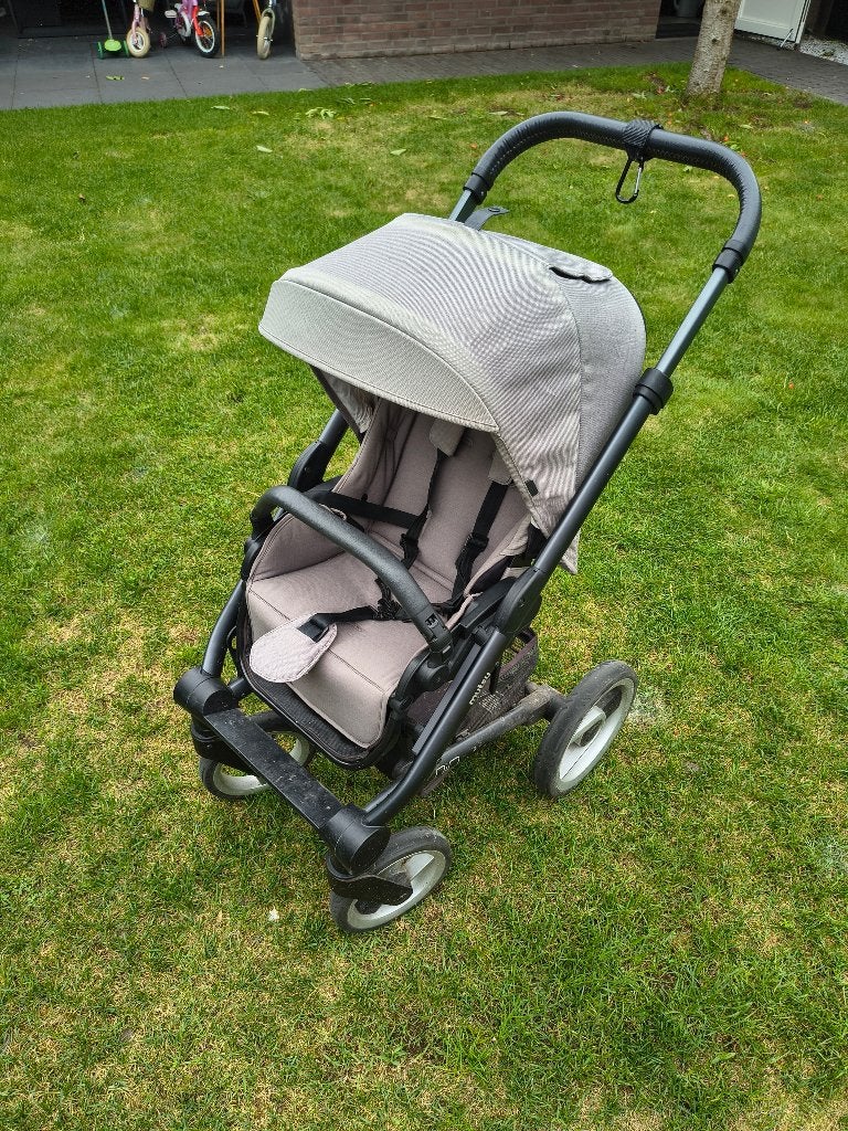 Mutsy Nio Combi Kinderwagen, Kinderen en Baby's, Kinderwagens en Combinaties, Ophalen, Gebruikt, Combiwagen, Mutsy