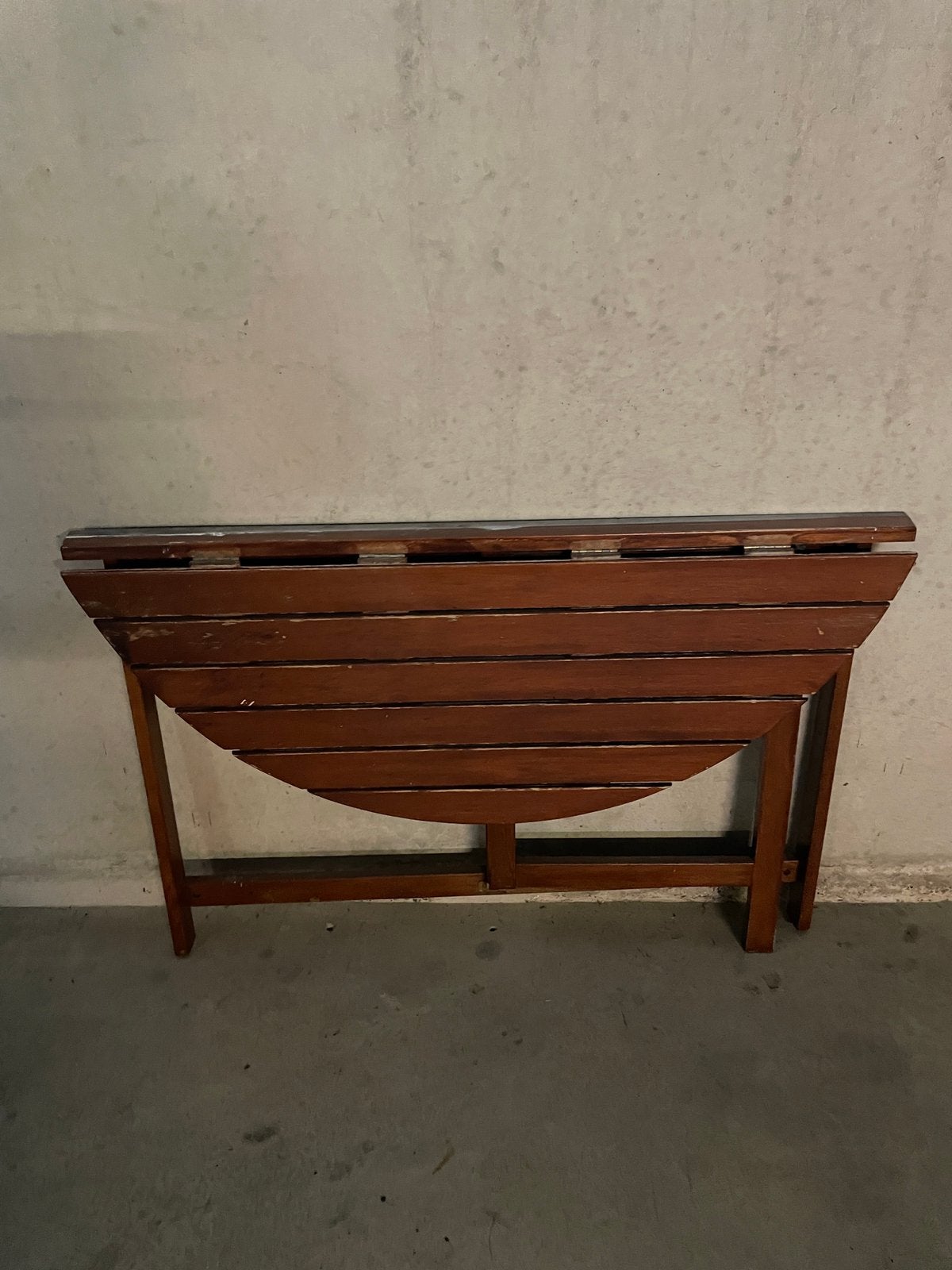 Balkon tafel opklapbaar, Ophalen, Gebruikt, Rond, Hout