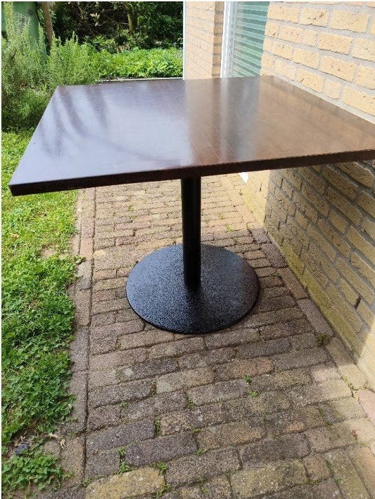 Tafeltje, hout op gietijzeren poot, bistro tafel, Ophalen, Gebruikt