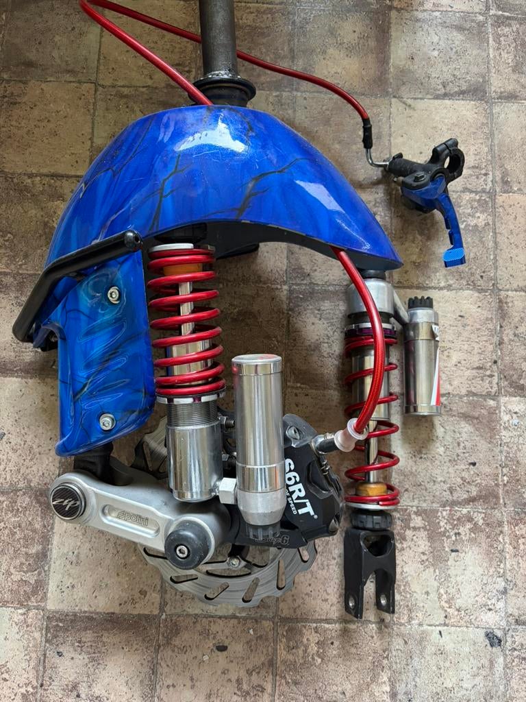 Malossi RS24 Schokbrekerset (voor+achter) Candy Red piaggio, Motoren, Ophalen of Verzenden