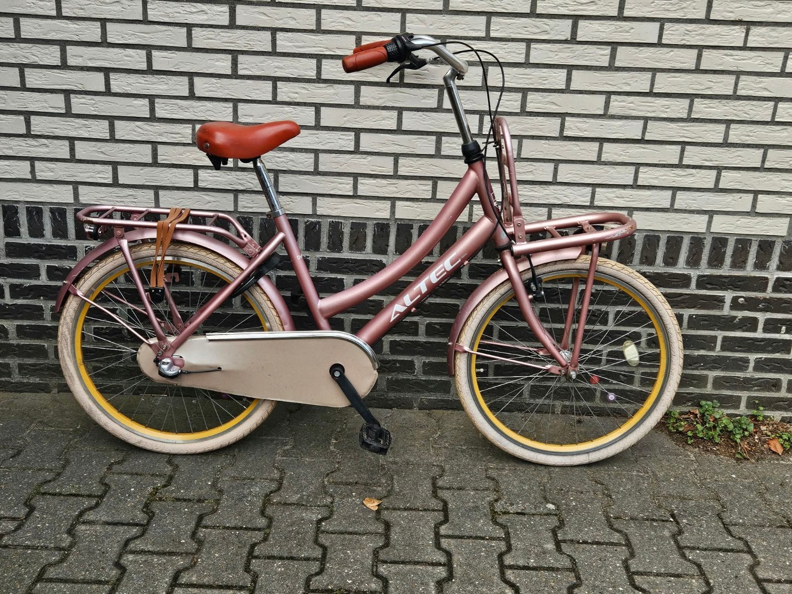 Altec kinderfiets 24 inch, Ophalen, Gebruikt, 24 inch, Versnellingen