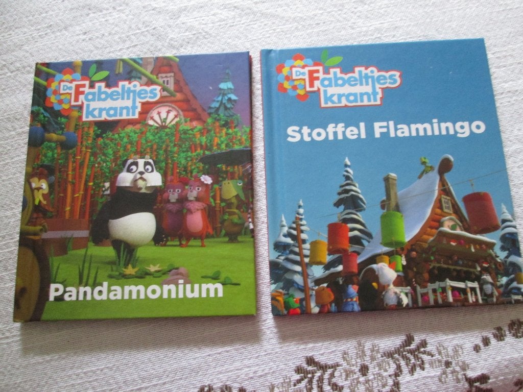 2 x Fabeltjeskrant Pandamonium,Stoffel Flamingo, Ophalen, Zo goed als nieuw, Fictie algemeen
