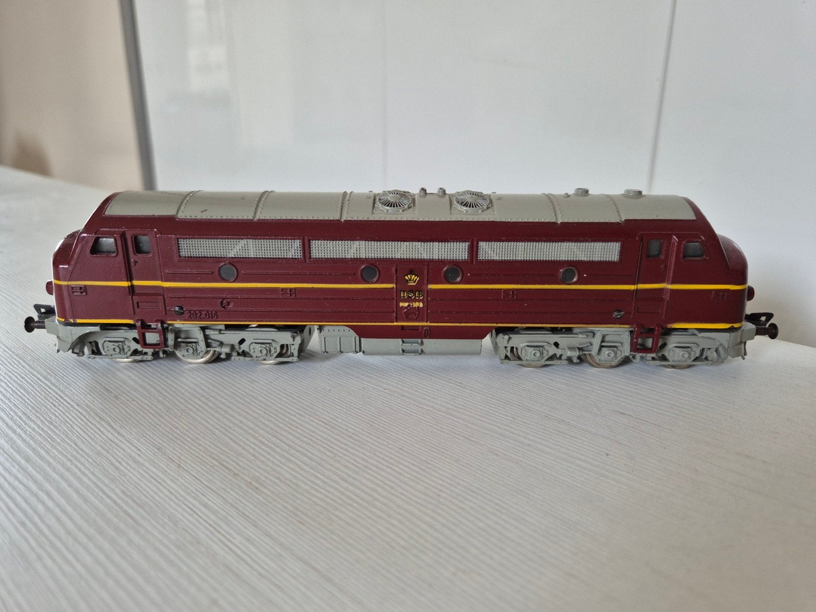 Fleischmann H0 DSB dieselloc 1385, Hobby en Vrije tijd, Modeltreinen | H0, Gebruikt, Fleischmann, Ophalen of Verzenden, Gelijkstroom