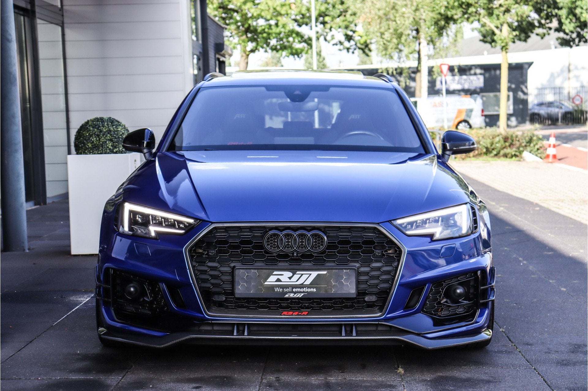 Audi RS4 ABT-R 2.9 Quattro 1/50 *360/Ceramic/Pano/RS Leder*, Automaat, Dealer onderhouden, Gebruikt, Blauw