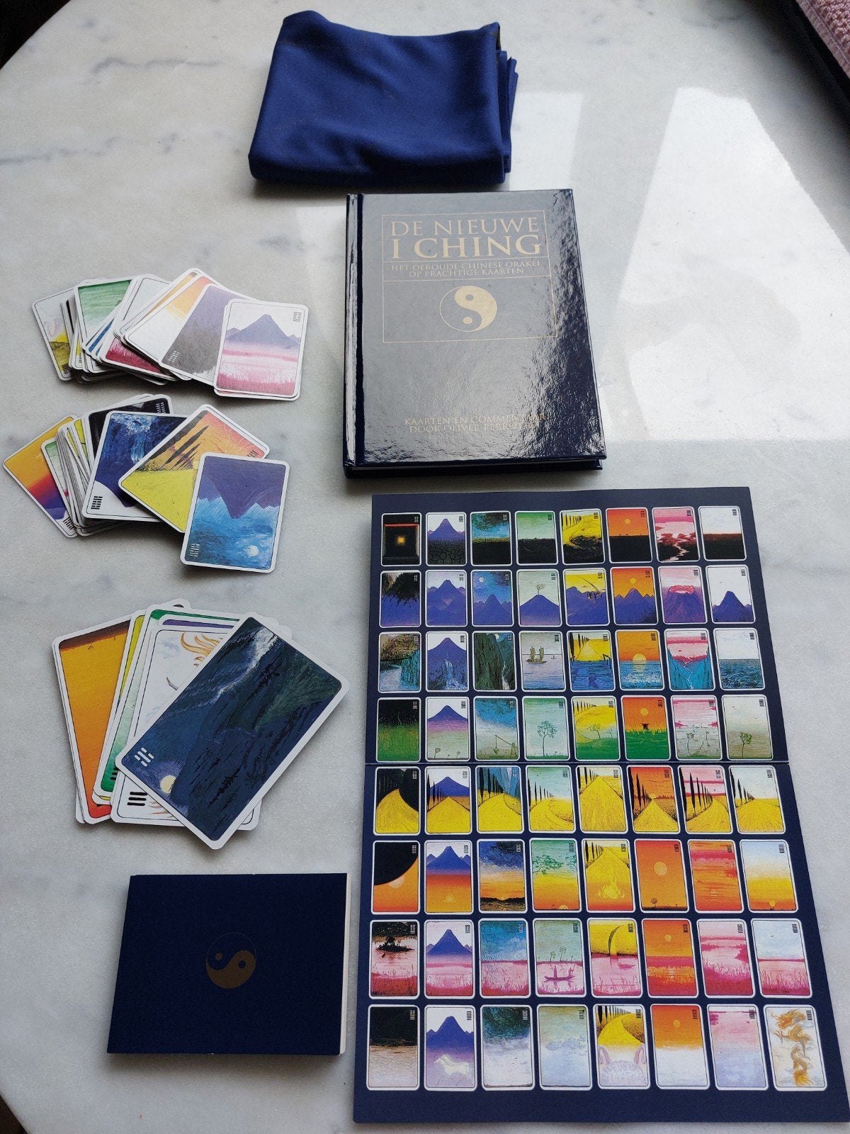 De Nieuwe I Ching: Orakel met kaarten en commentaar, Ophalen of Verzenden, Gelezen, Tarot of Kaarten leggen, Overige typen