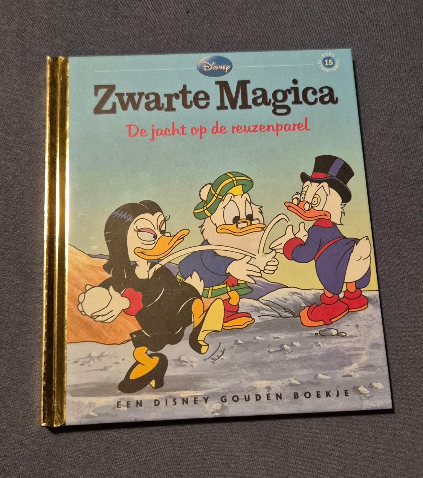 Gouden Boekje: Zwarte Magica - De jacht op de reuzenpa, Boeken, Ophalen of Verzenden