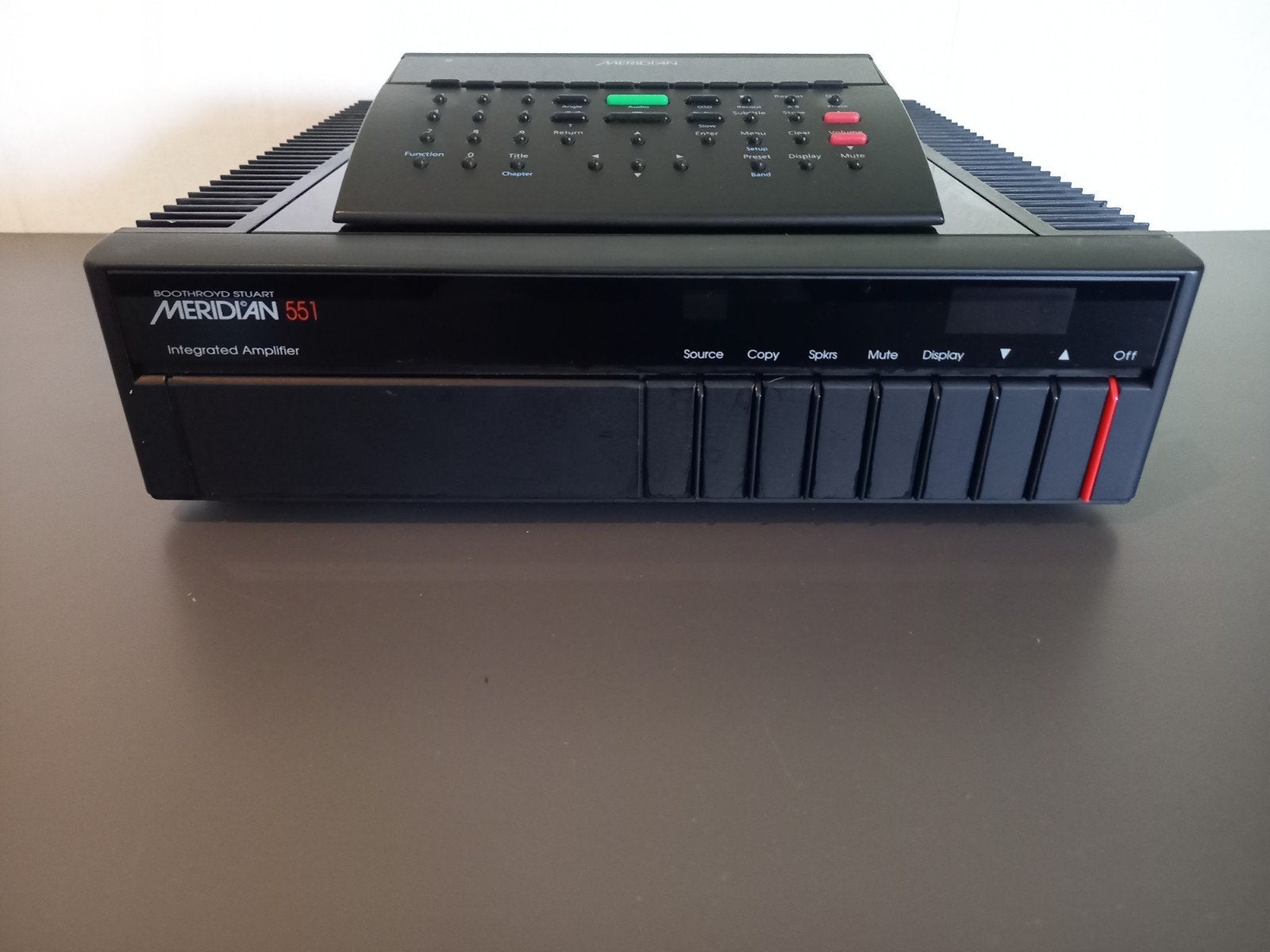 MERIDIAN 551 AMP RINGKERNTRAFO/DUAL-MONO INCL ORIGINELE AB, Overige merken, Gebruikt, Ophalen of Verzenden, 60 tot 120 watt