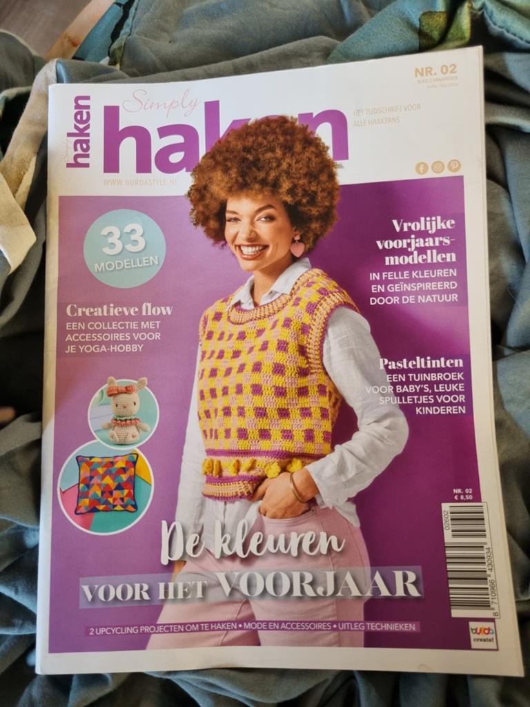 Simply Haken Magazine Nr. 02-2026 - Lente Modellen, Ophalen of Verzenden, Zo goed als nieuw, Haken, Patroon of Boek