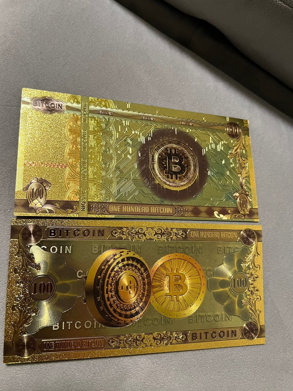 2x Bitcoin BTC Gouden Verzamelkaarten Decoratie, Verzenden, Bankbiljetten