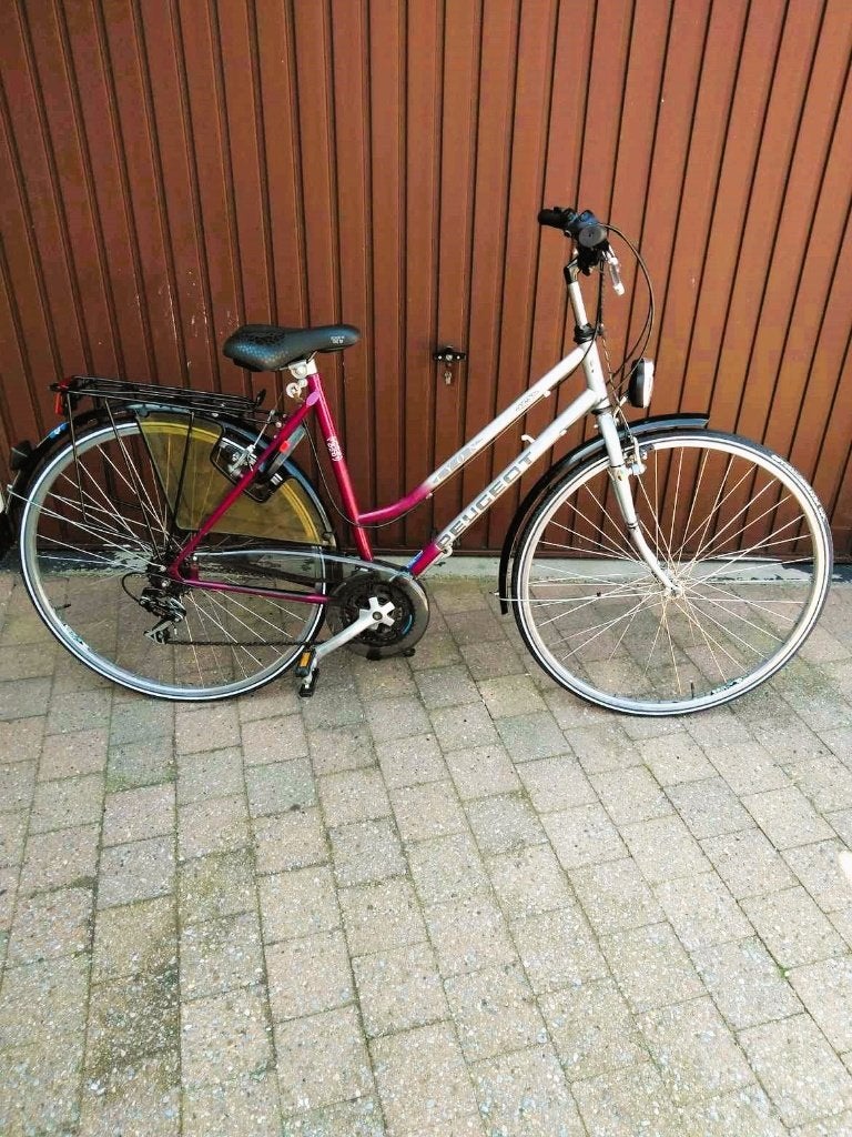 Peugeot tourfiets in mooie staat., Fietsen en Brommers, Fietsen | Dames | Sportfietsen en Toerfietsen, 28 inch, 53 tot 56 cm, Velgrem