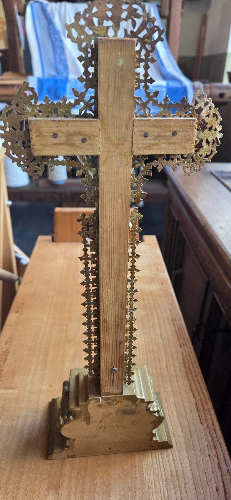 Antiek Kruisbeeld met Jezusfiguur - Religieuze Kunst, Ophalen of Verzenden