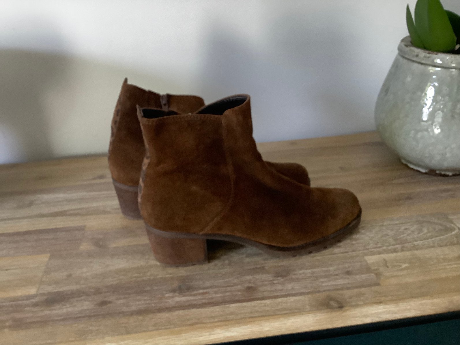 Gabor enkellaarzen maat 42.5 G, Kleding | Dames, Schoenen, Ophalen of Verzenden, Zo goed als nieuw, Bruin, Lage of Enkellaarzen