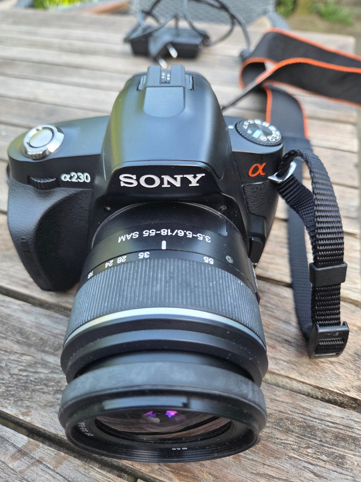 Sony Alpha A230 spiegelreflexcamera met 18-55mm lens, Spiegelreflex, 10 Megapixel, Ophalen of Verzenden, Zo goed als nieuw