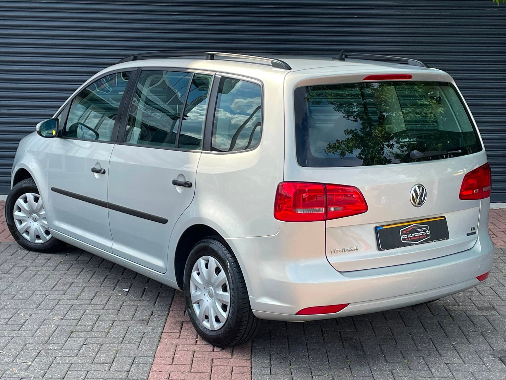 Volkswagen Touran 1.2 TSI Trendline Bluemotion 7p. Cruise |, Stof, Gebruikt, Zwart, 4 cilinders