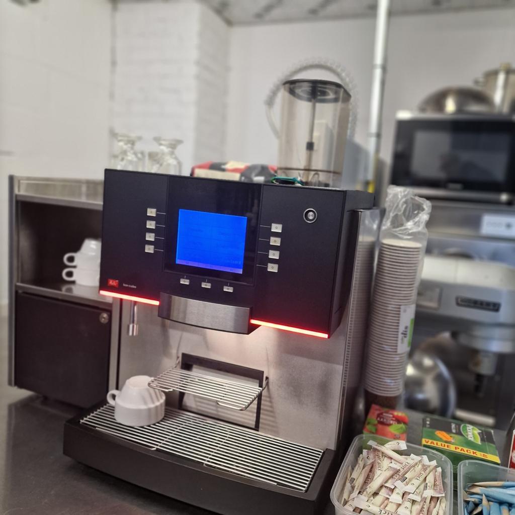 koffiemachine, Witgoed en Apparatuur, 10 kopjes of meer, Ophalen, Koffiemachine