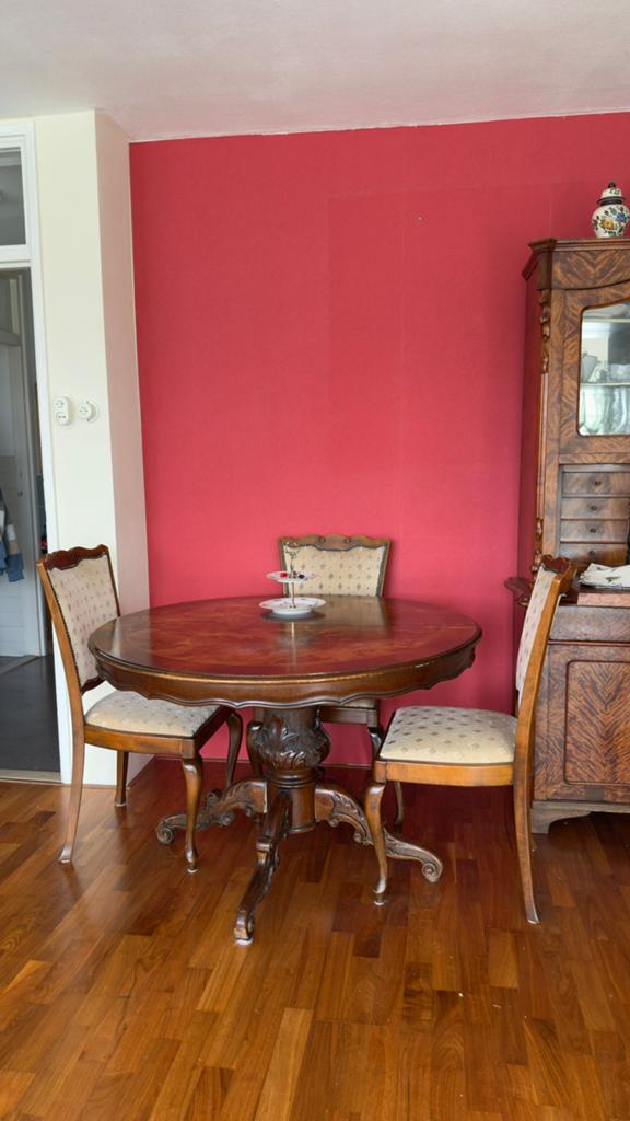 Klassieke ronde eettafel (Ø 117 cm) + 4 stoelen, Ophalen