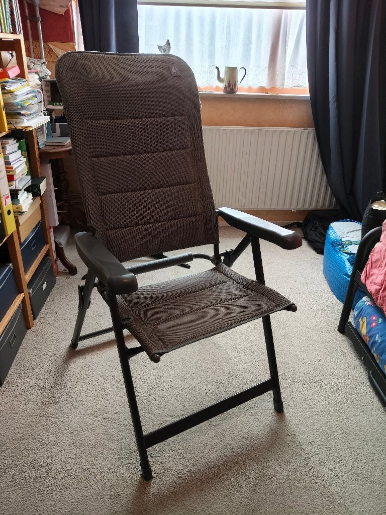 2 campingstoelen en 1 voetsteun, Ophalen, Zo goed als nieuw, Campingstoel