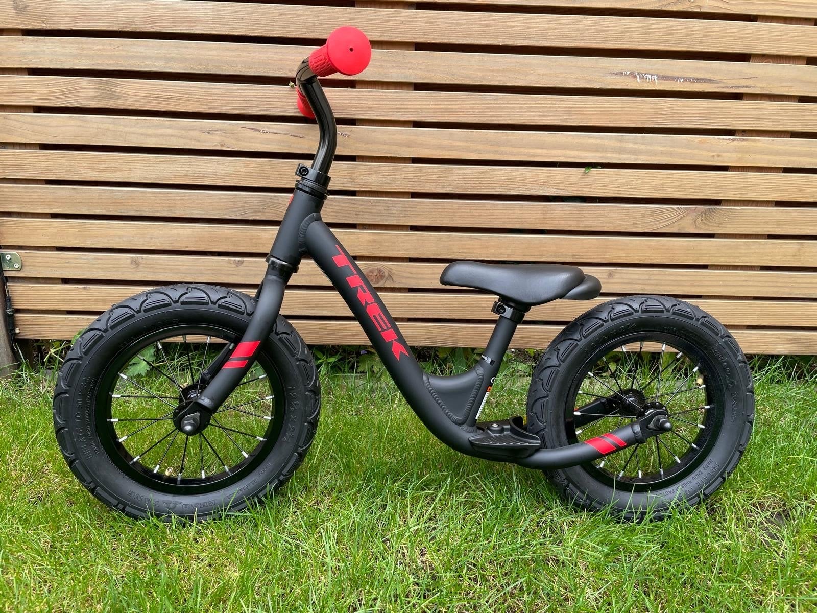 Trek Kickster Loopfiets - Mat Zwart - Nieuwstaat, Ophalen of Verzenden, Zo goed als nieuw, Loopfiets