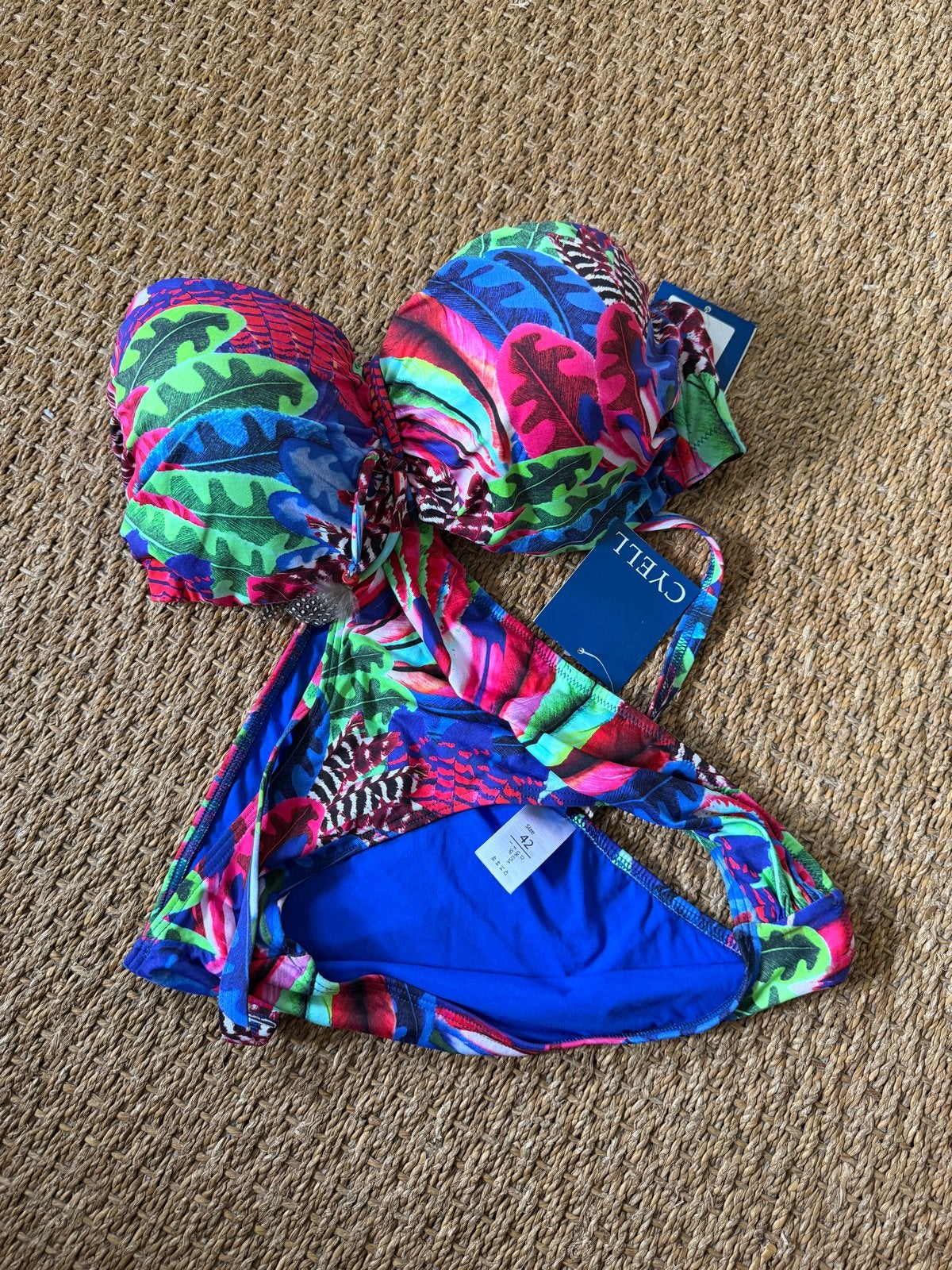 Cyell bandeau bikini set - Nieuw met labels - Maat 40E/42, Ophalen of Verzenden, Nieuw, Meerkleurig, Bikini
