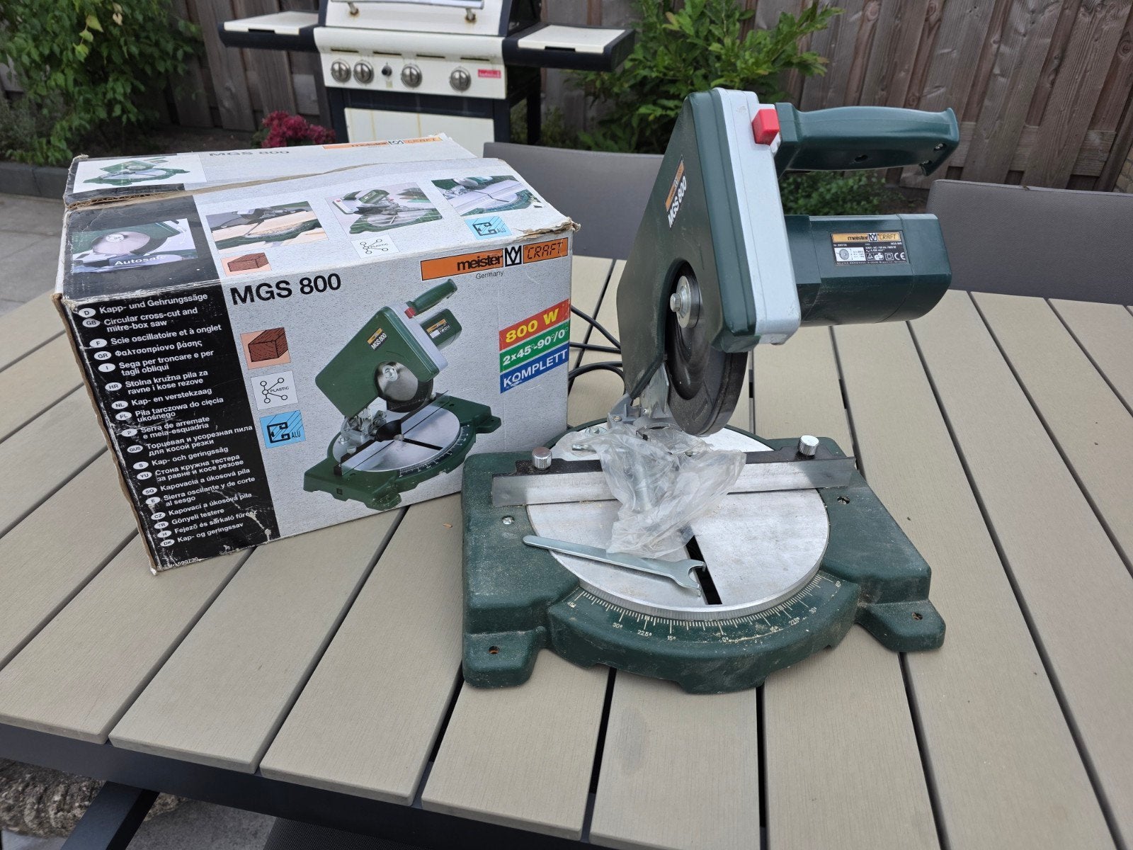 Meister Craft MGS 800 Afkortzaag 800W, Ophalen, 600 tot 1200 watt, Afkortzaag, 30 tot 70 mm
