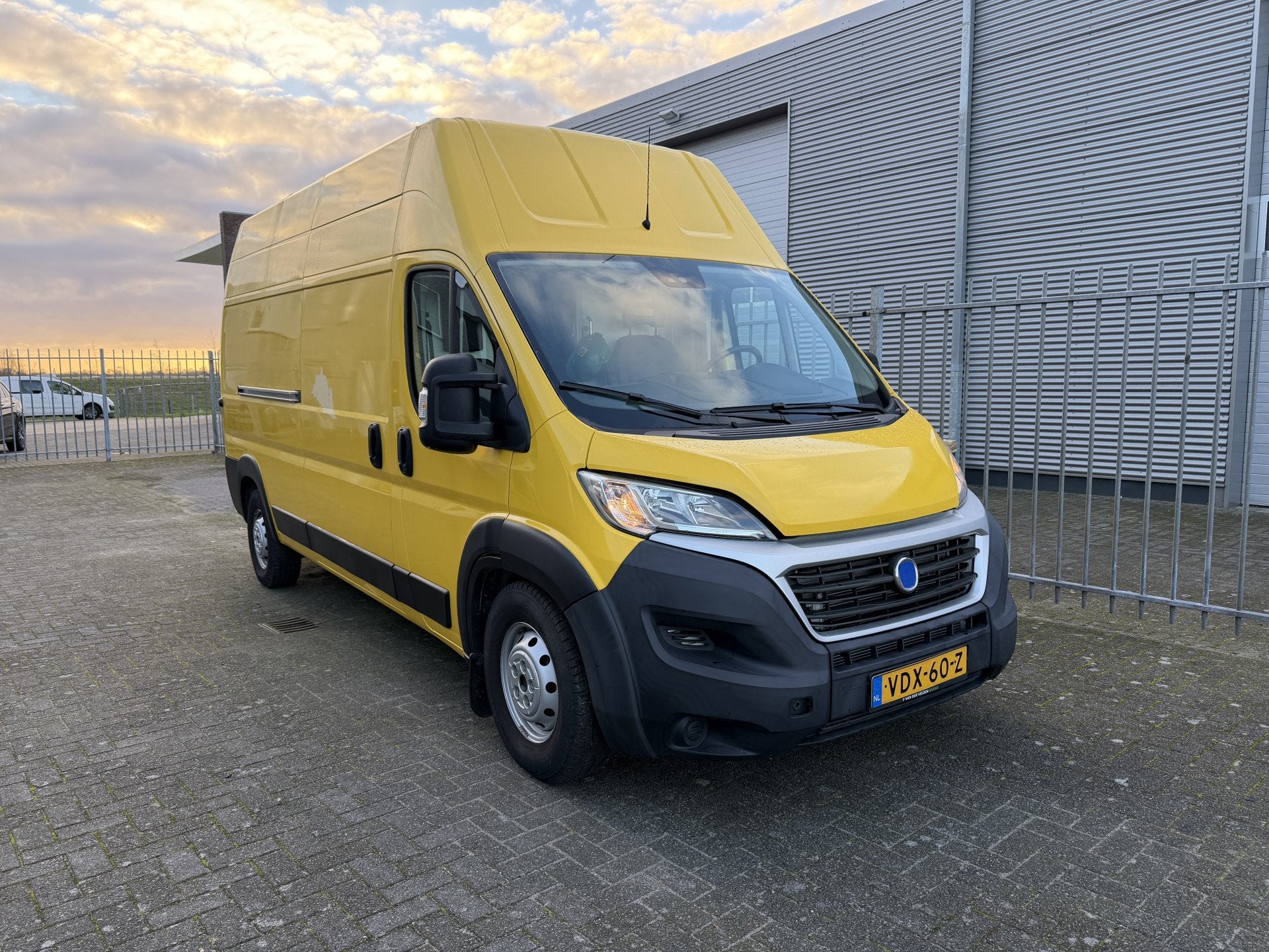 Fiat E-Ducato (bj 2019), Auto diversen, Schadeauto's, Fiat, Automaat, Elektrisch, Overige carrosserieën, Geel