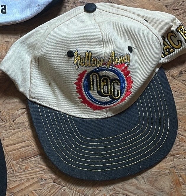NAC Breda Sjaals en Petten - Diverse Collectie, Ophalen of Verzenden, Gebruikt, NAC Breda, Pet of Muts