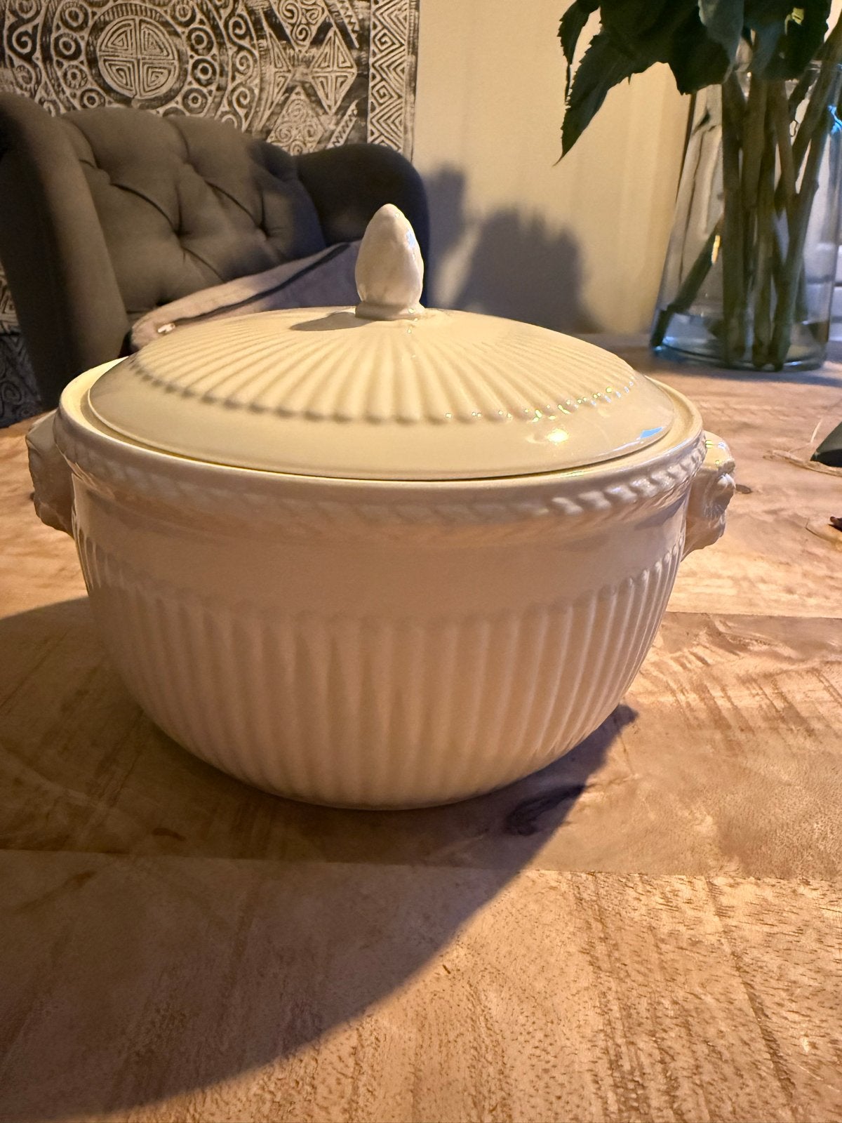 Wedgwood Edmee dekschaal schaal, Huis en Inrichting, Keuken | Servies, Ophalen of Verzenden, Gebruikt, Aardewerk, Schaal of Schalen