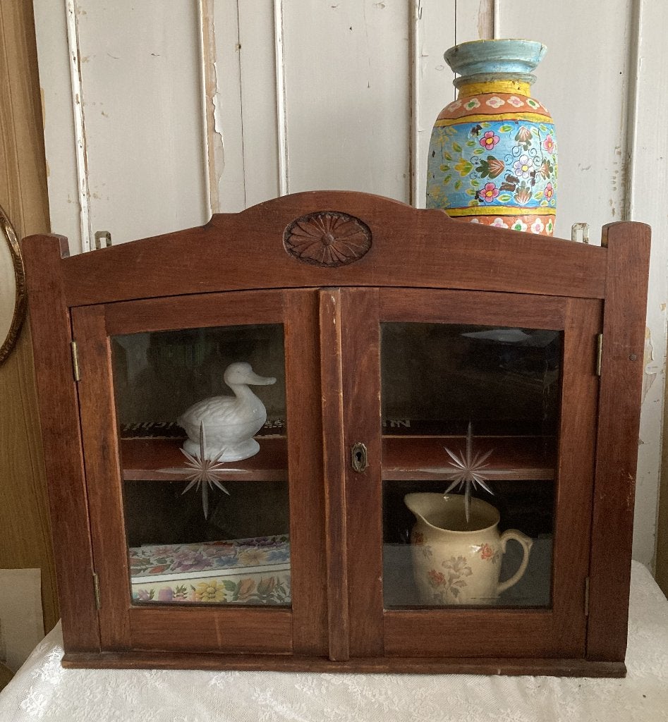 Brocante houten vitrinekast - boekenkast - hangkast - kast, Ophalen