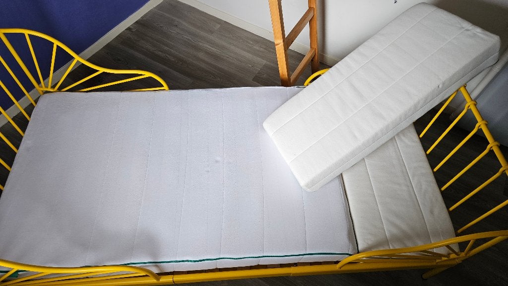 Ikea MINNEN meegroeibed incl meegroeimatras, 70 tot 85 cm, Zo goed als nieuw, 180 cm of meer, Ophalen