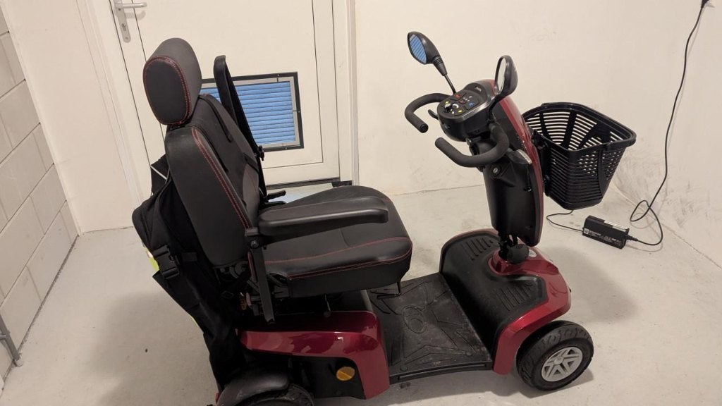 Scootmobiel - te koop wegens omstandigheden, Ophalen, Zo goed als nieuw, Elektrische rolstoel