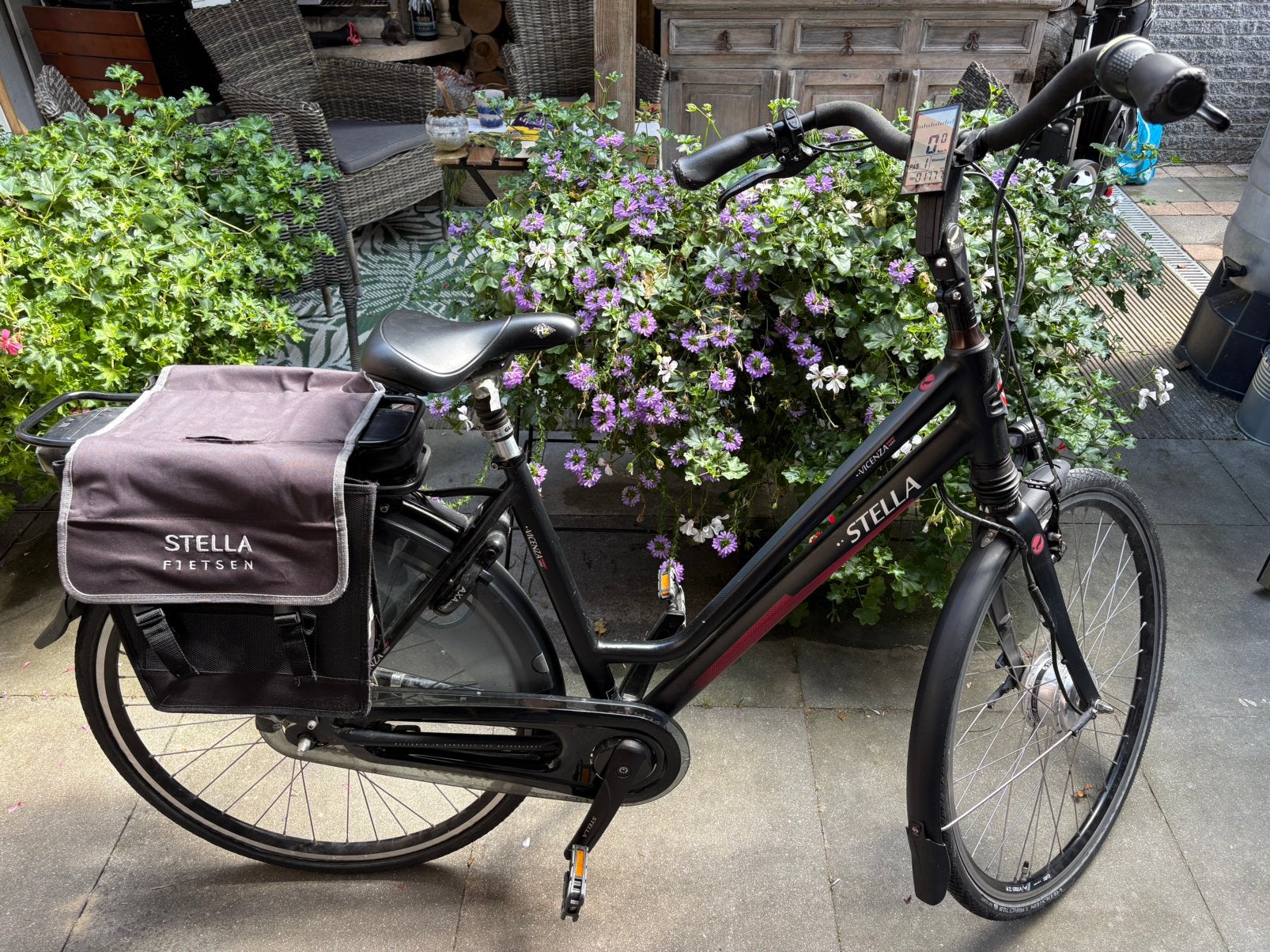 Electrische dames STELLA fiets Vicenza Superior Nero, Gebruikt, 47 tot 51 cm, 50 km per accu of meer, Ophalen