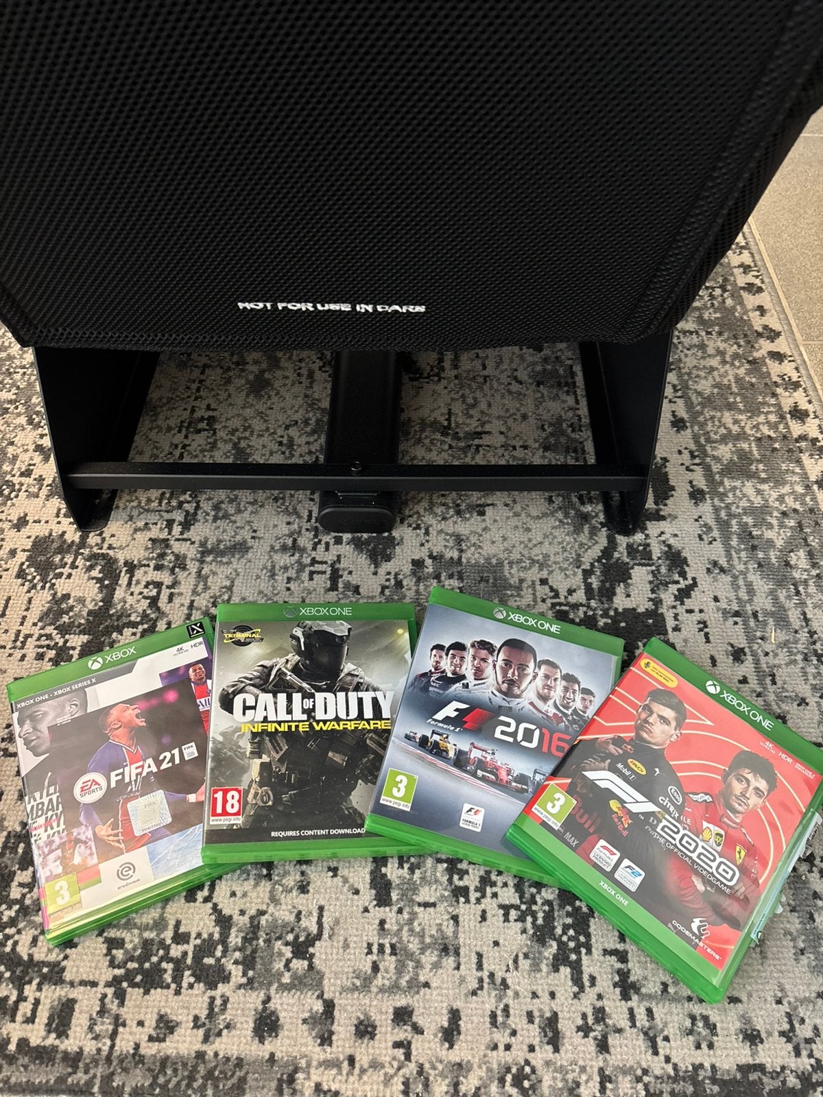 4 xbox one spellen, Ophalen of Verzenden, Zo goed als nieuw, 500 GB, Zonder controller