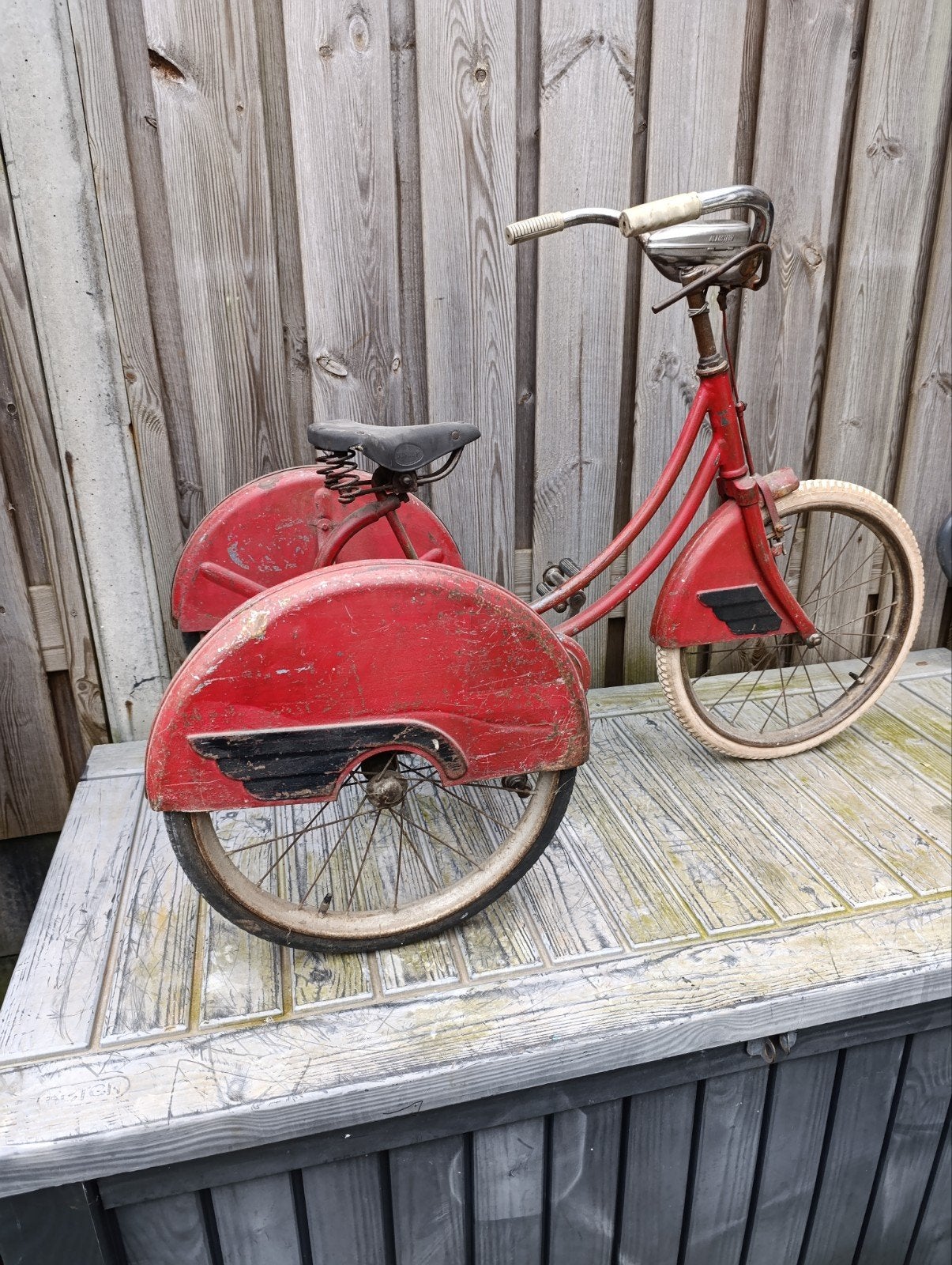 Zeldzame 40'r jaren UK driewieler kinderfiets MUSEUMWAARDIG, Antiek en Kunst, Antiek | Speelgoed, Ophalen
