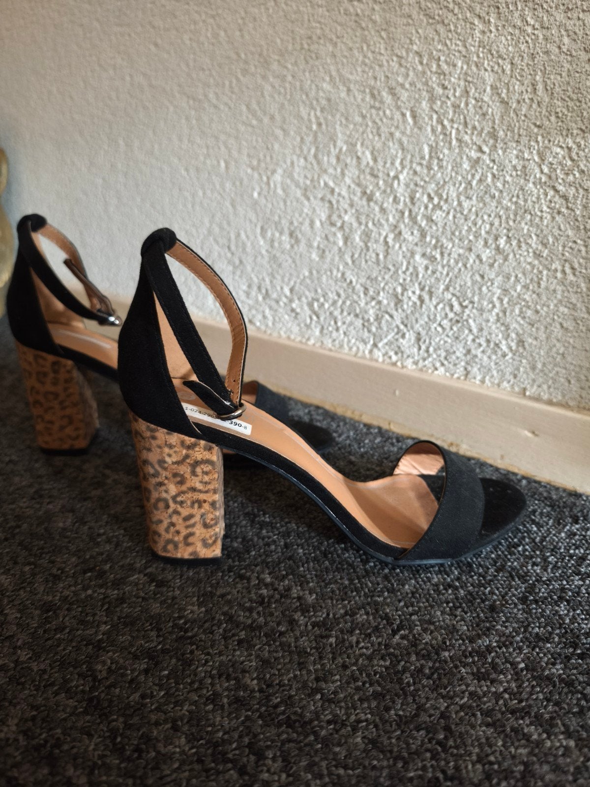 Zwarte schoenen nieuw!met hak en luipaardprint, maat 39, Ophalen, Zo goed als nieuw, Zwart, Sandalen of Muiltjes