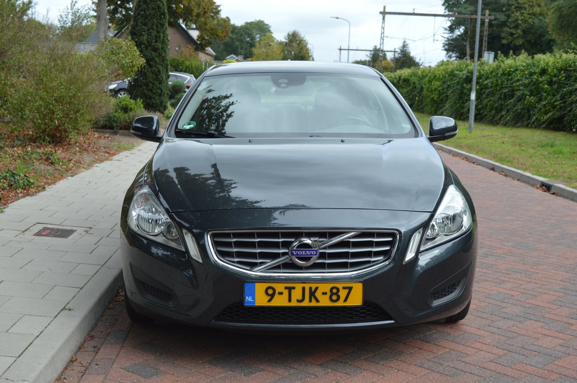 Volvo S60 2.0 D4 Summum Leer/dealer onderhouden/trekhaak, Auto's, 136 pk, Gebruikt, Zwart, 1984 cc