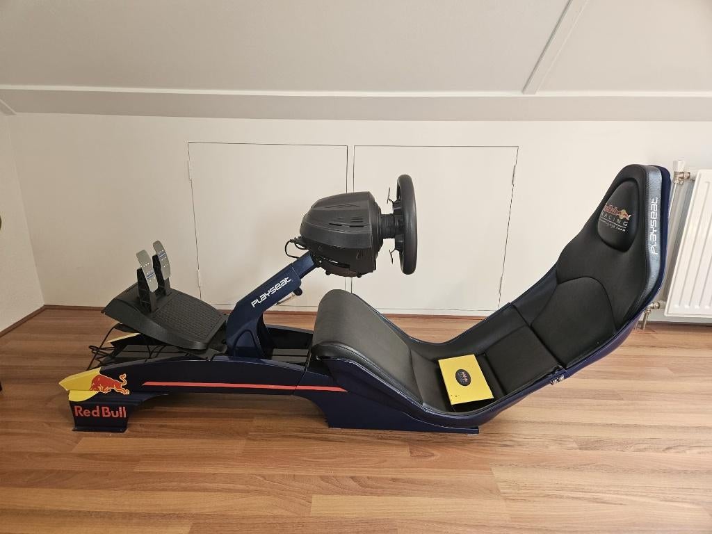 Red bull playseat, Spelcomputers en Games, Spelcomputers | Sony PlayStation Consoles | Accessoires, Ophalen, Zo goed als nieuw