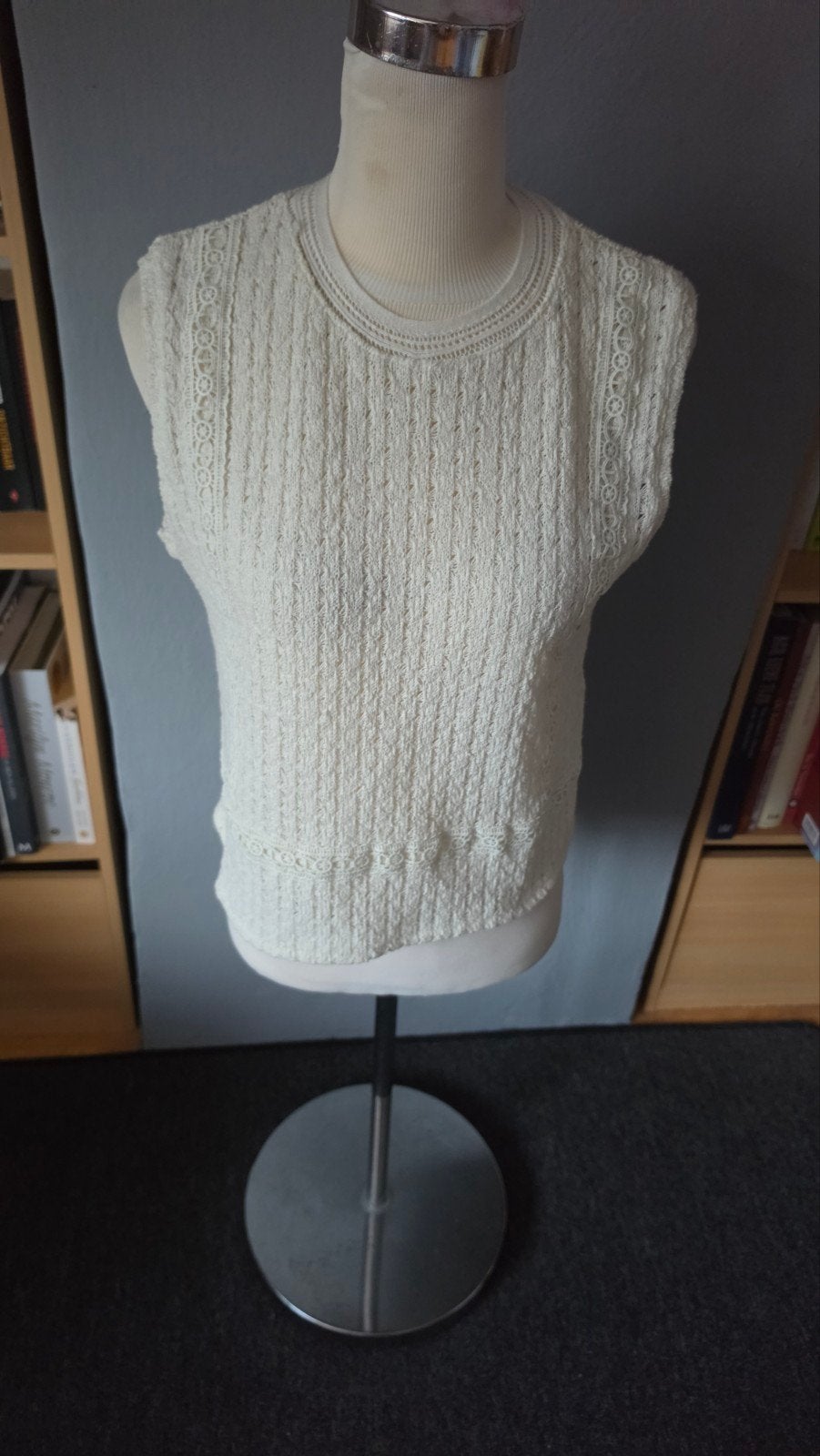 C&A Crèmekleurige Mouwloze Top Maat M, Kleding | Dames, Maat 38/40 (M), Overige kleuren, Ophalen of Verzenden, Zo goed als nieuw