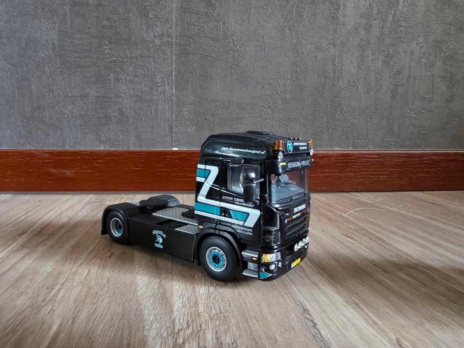 WSI Scania R-serie Anton Timmerman Transport model, Hobby en Vrije tijd, Modelauto's | 1:50, Ophalen of Verzenden