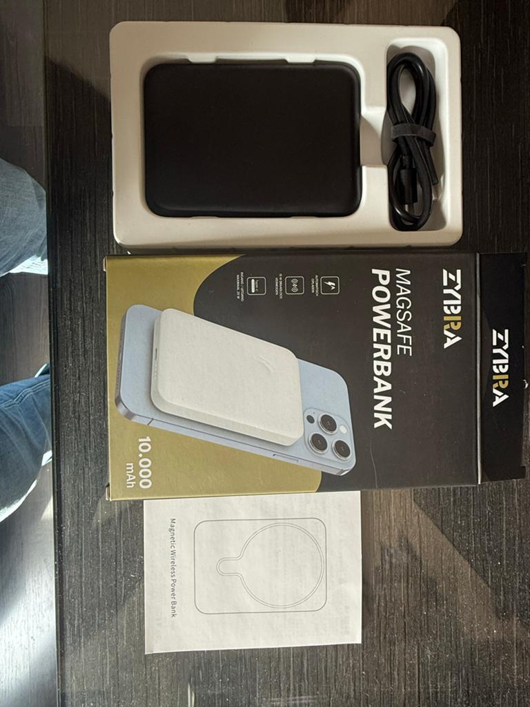 ZYBRA MagSafe Powerbank 10.000 mAh Draadloos Opladen, Telecommunicatie, Powerbanks, Ophalen of Verzenden, Zo goed als nieuw
