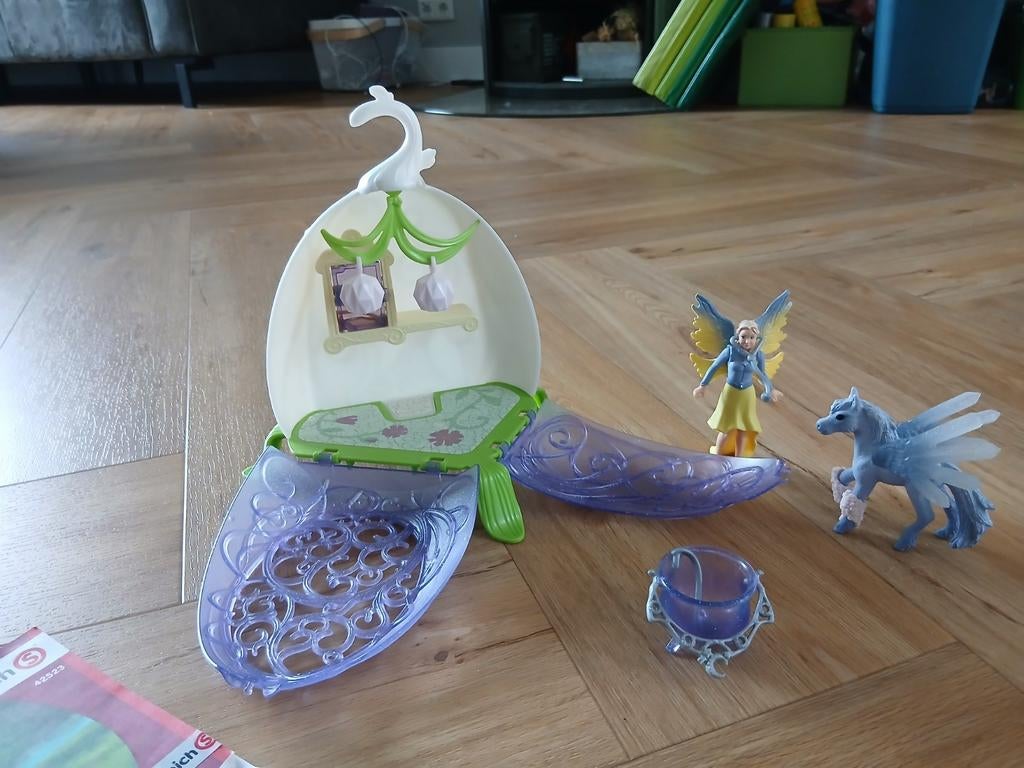 Schleich Bayala Elfenhuis met Pegasus en Elf, Ophalen of Verzenden, Zo goed als nieuw