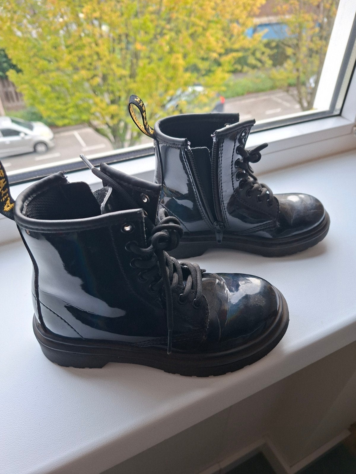 dr martens lak laarsjes maat 28,5, Ophalen of Verzenden, Zo goed als nieuw, Meisje, Laarzen