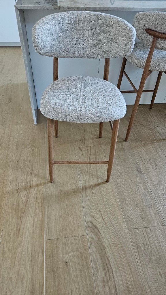 Nieuwe Kumo barkruk – rosewood frame – beige/bruin, Huis en Inrichting, Barkrukken, Ophalen, Met voetsteun, Nieuw, Metaal