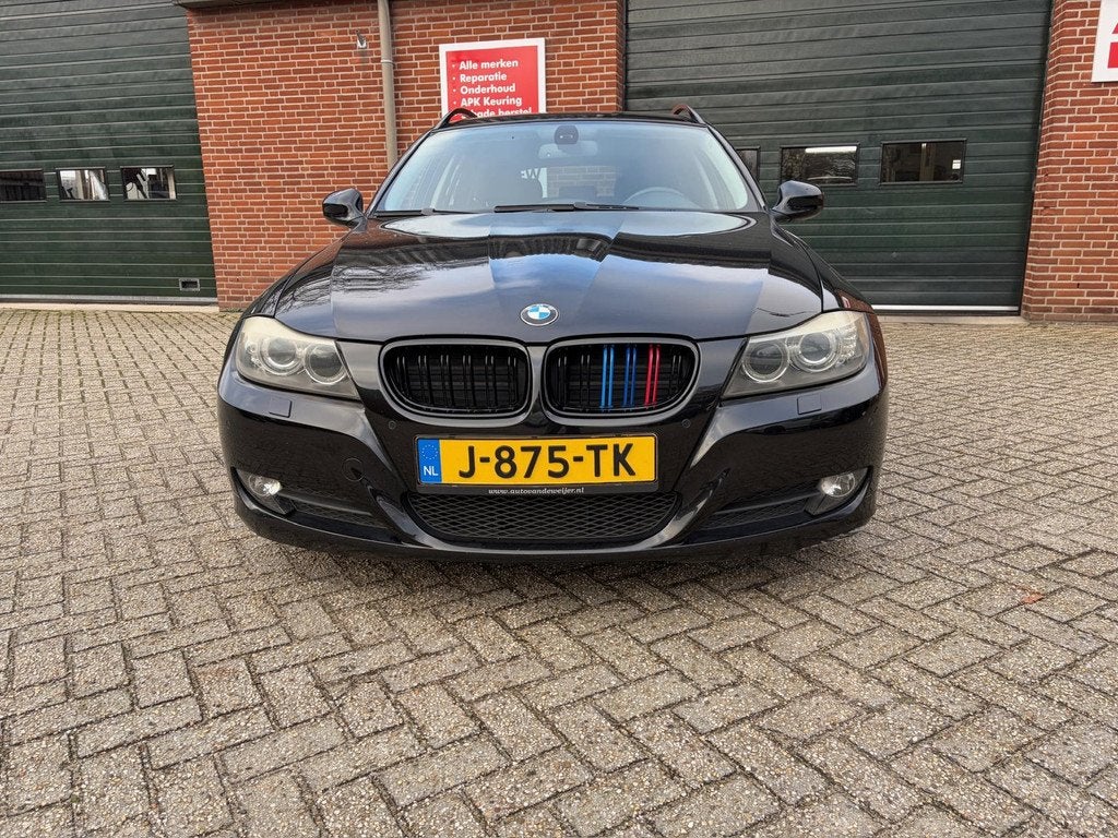 BMW 3-serie Touring 320i Autmaat Sport Goed onderhouden, Auto's, Automaat, Euro 5, Achterwielaandrijving, Zwart