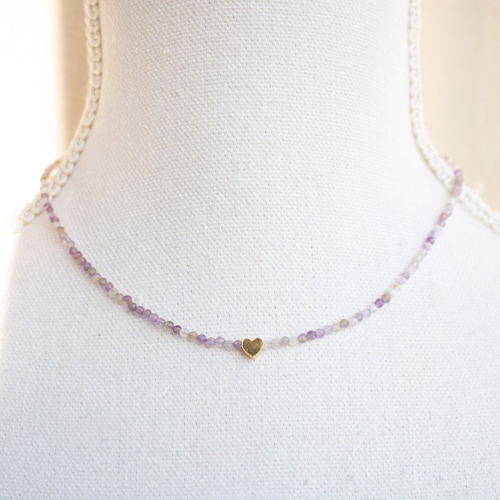 Ketting amethist met gouden hartje, Paars, Nieuw, Verstelbaar, Ophalen of Verzenden